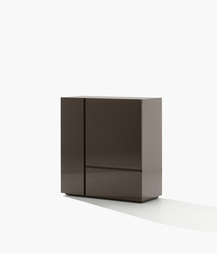 Poliform_madie_FREE_02B_tec_834x989px Poliform_madie_FREE_02B_tec_834x989px