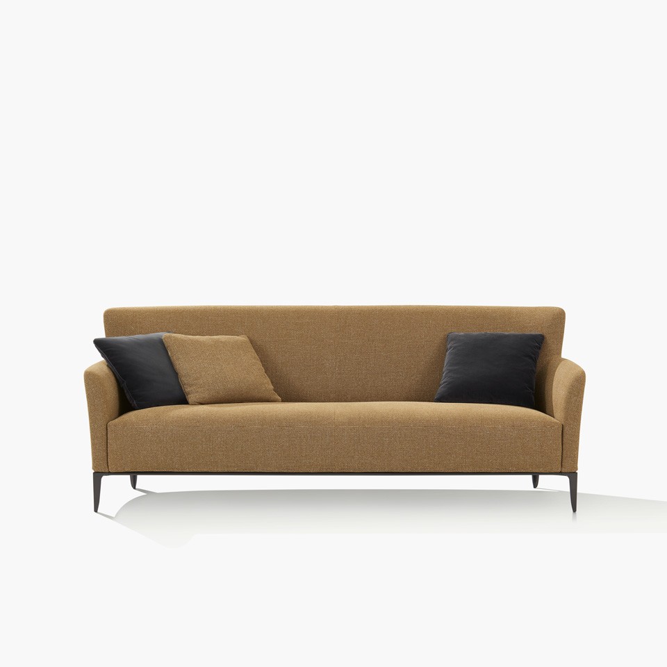 Poliform_poltrone_GENTLEMAN_FRIENDS_anteprima_960x960px_02