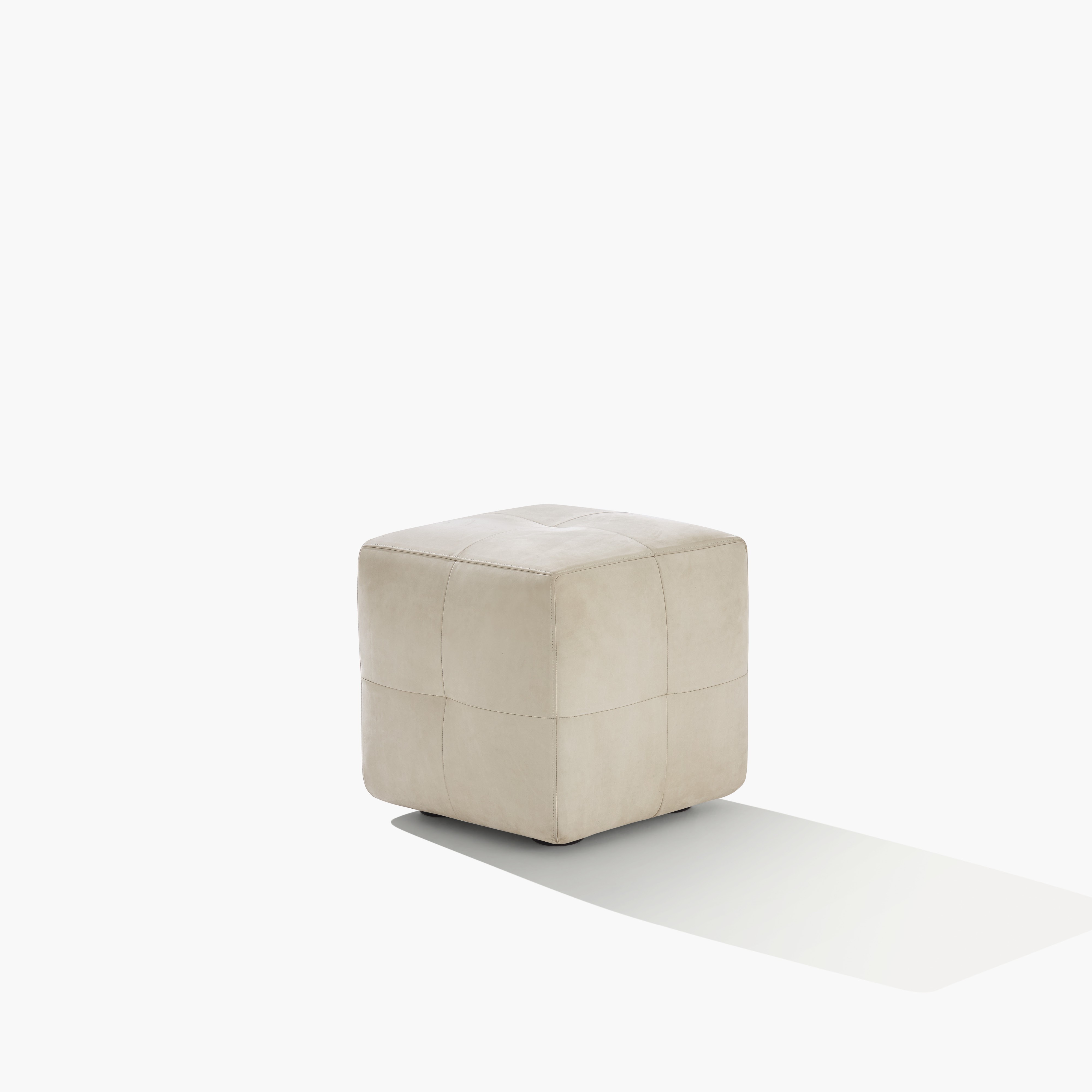 Poliform_pouf_ONDA_anteprima_960x960px_02 1
