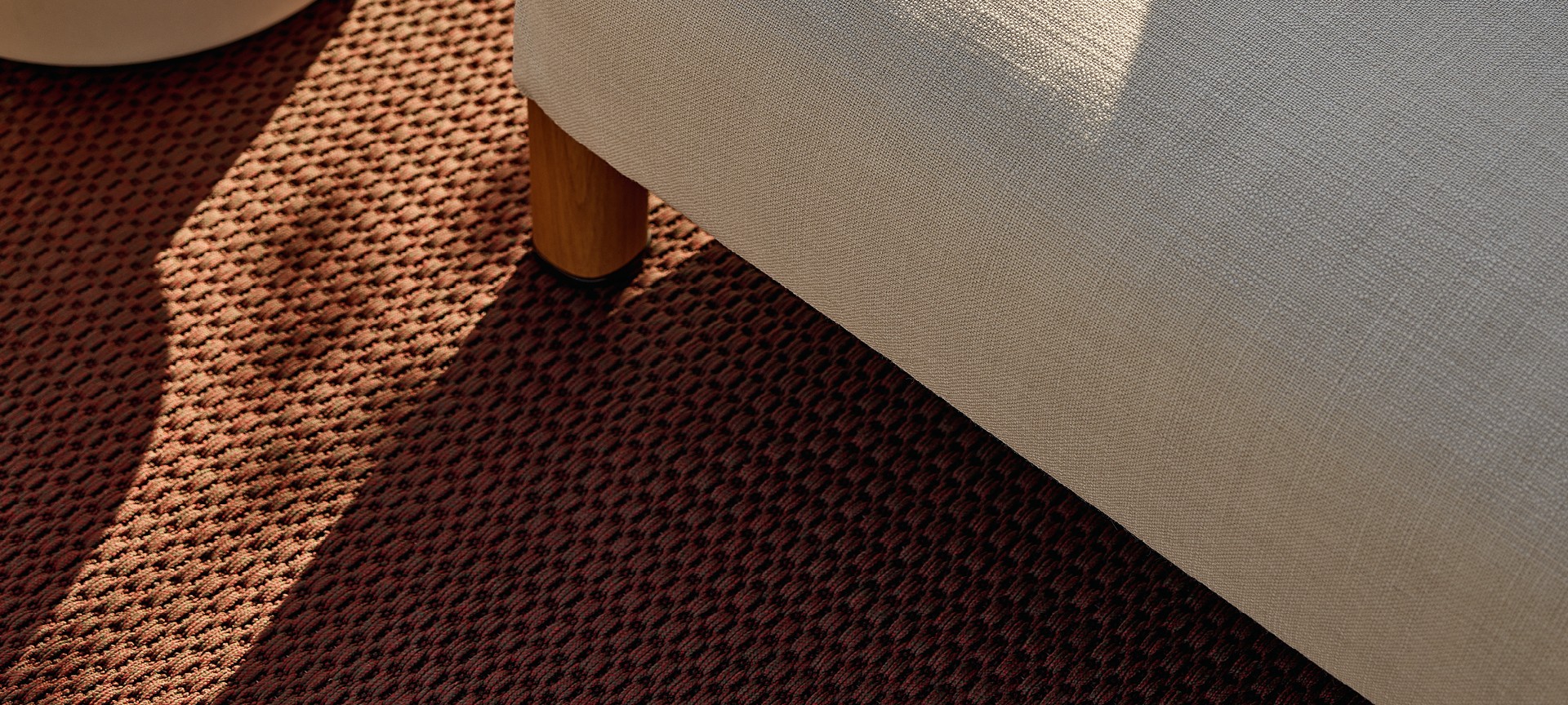 Poliform_Outdoor_cover_2023_1920x864px_tappeti